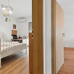 Coquette Apartment *
